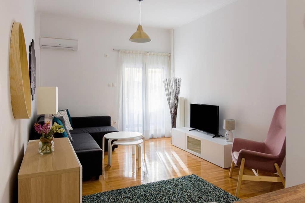 Brand New Decorated Flat For 4 Ppl In Pagrati Apartment Athens Luaran gambar