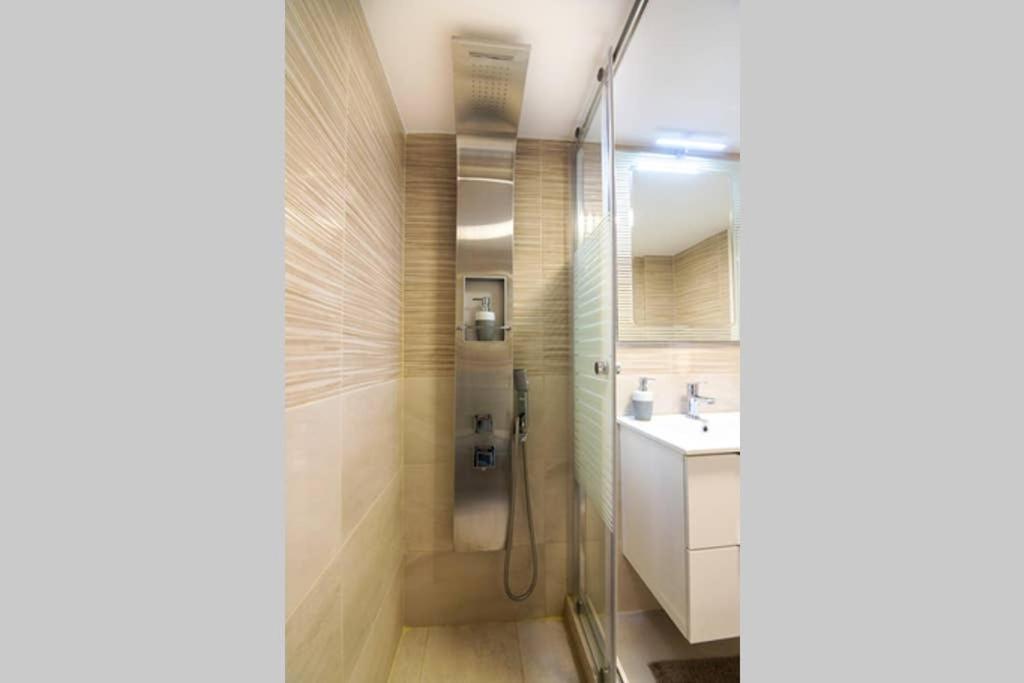 Brand New Decorated Flat For 4 Ppl In Pagrati Apartment Athens Luaran gambar